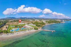 Villa con alberca y club de playa